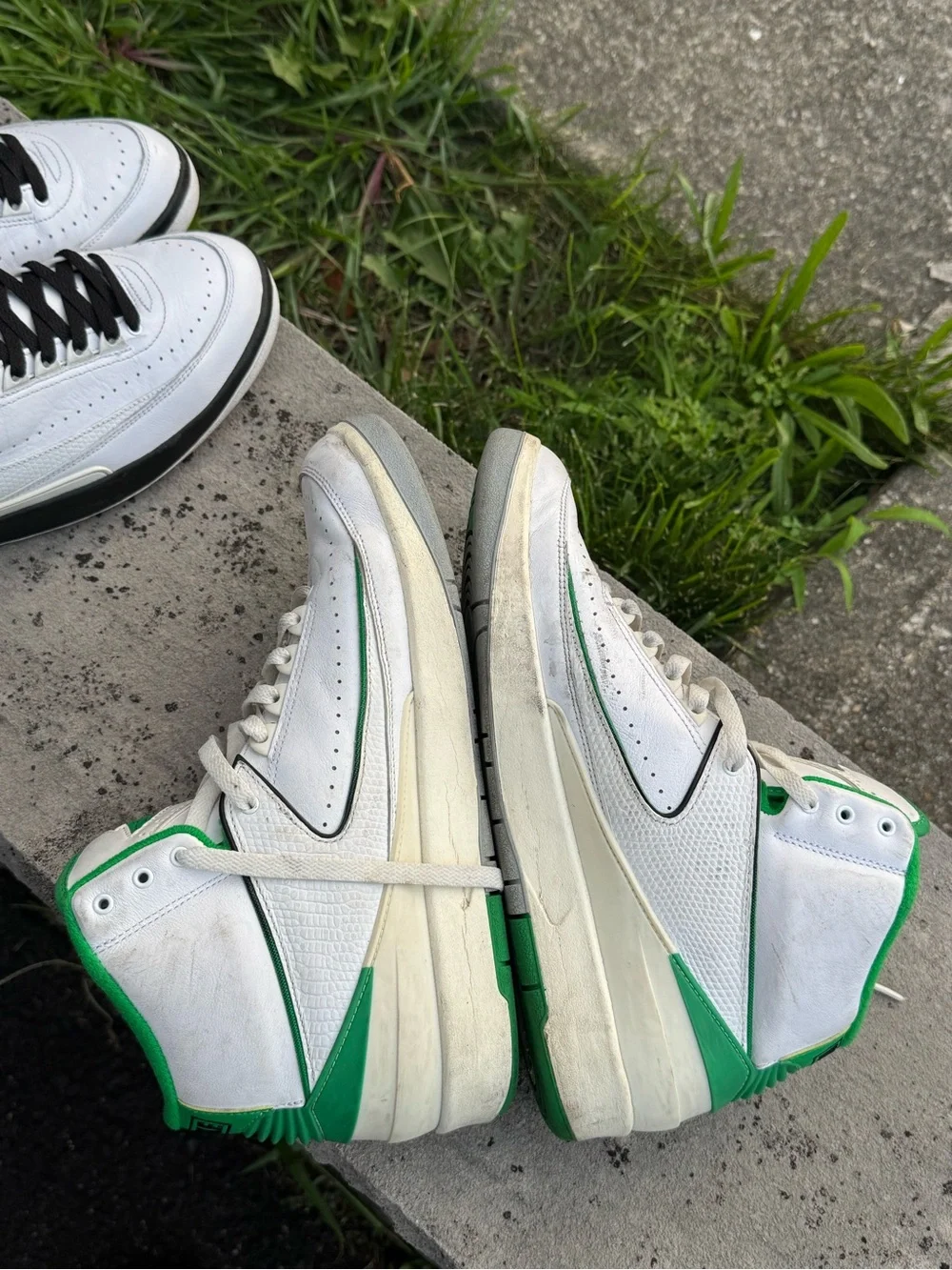 Jordan Retro 2’s in White and Green